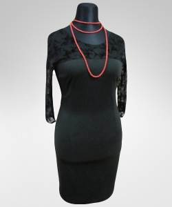 Kobieca sukienka z koronką XXL - mała czarna